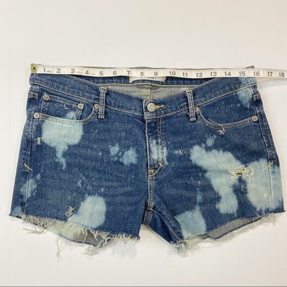 Abercrombie & Fitch Bleached Cut Off Shorts - Picture 7 of 8